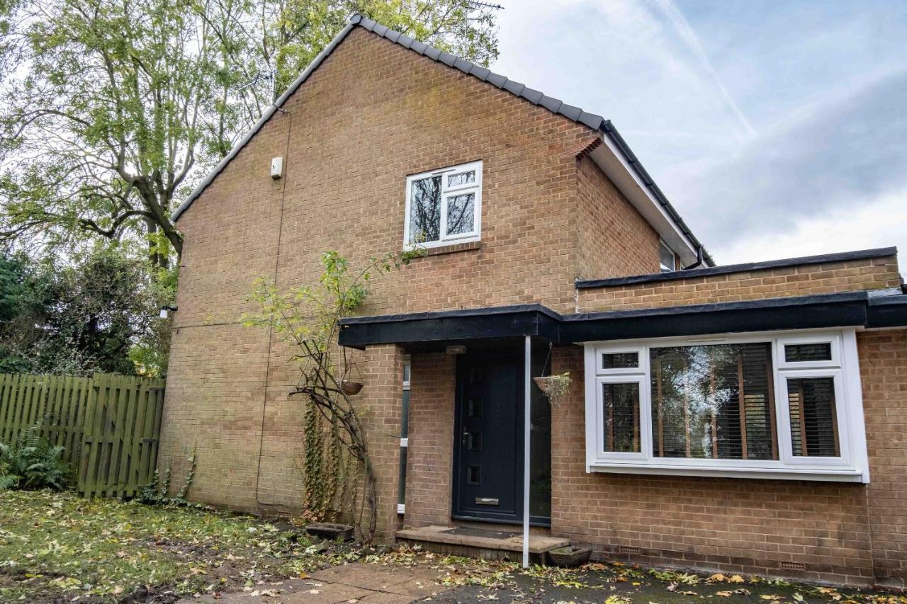Cross Lane Cottage Pudsey Exterior photo